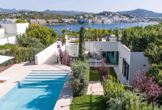 Villa · Available - Calvià