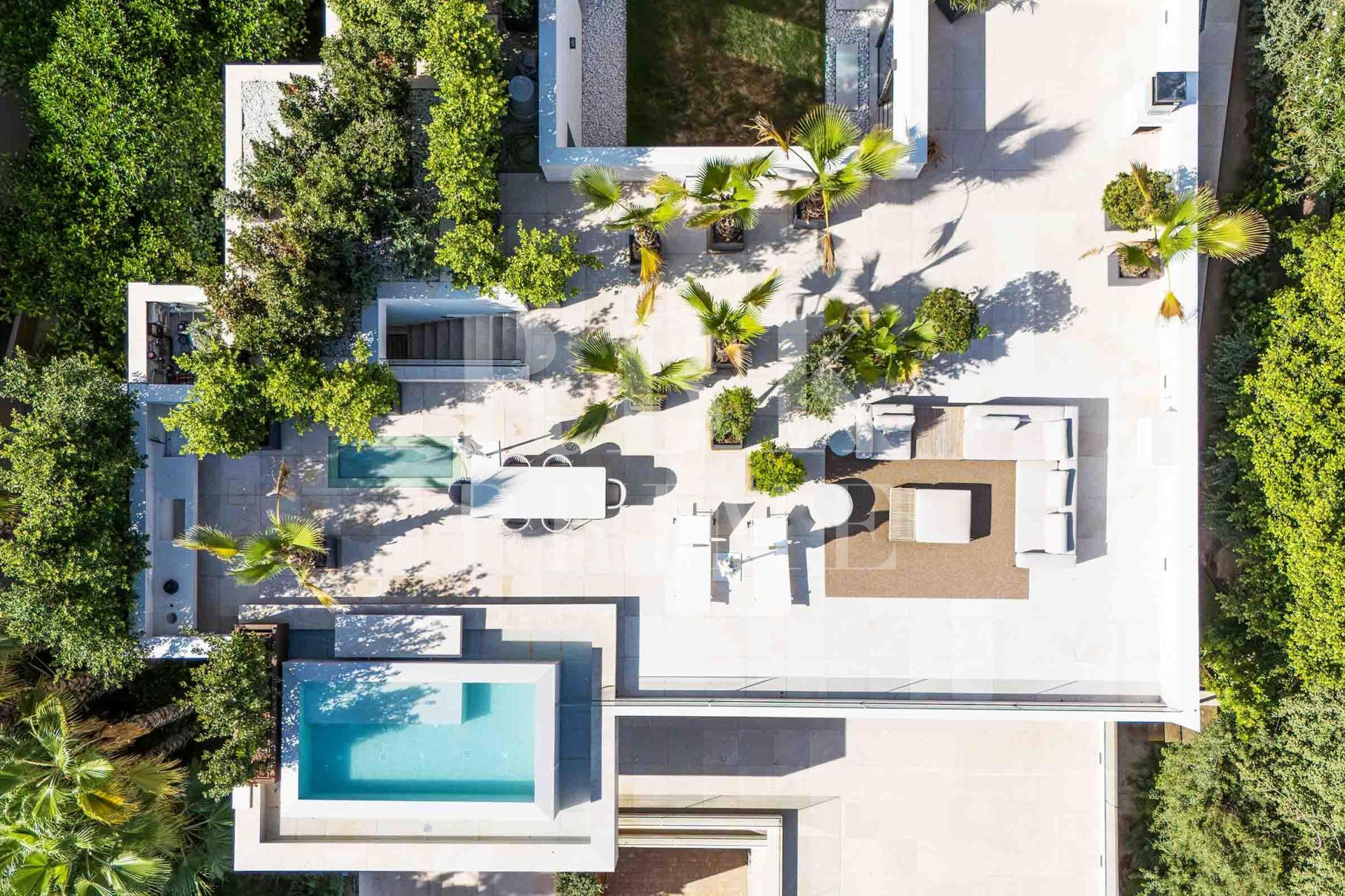Available - Villa - Calvià