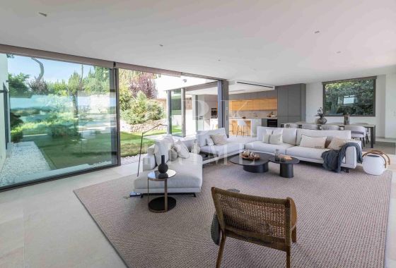 Villa · Available - Calvià