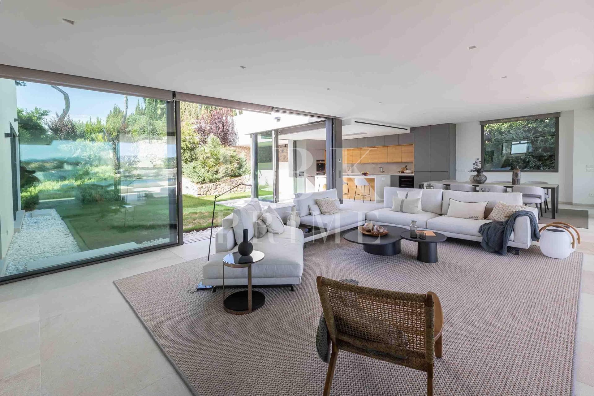 Available - Villa - Calvià