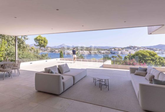 Villa · Available - Calvià