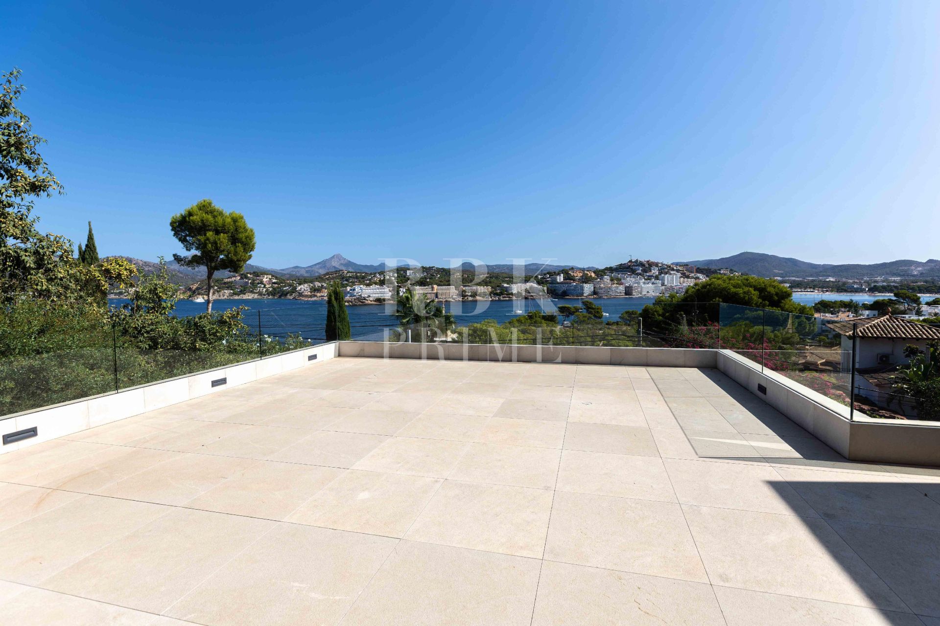Available - Villa - Calvià