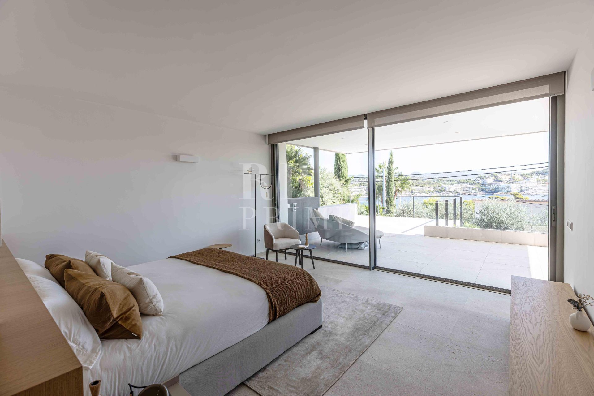 Available - Villa - Calvià