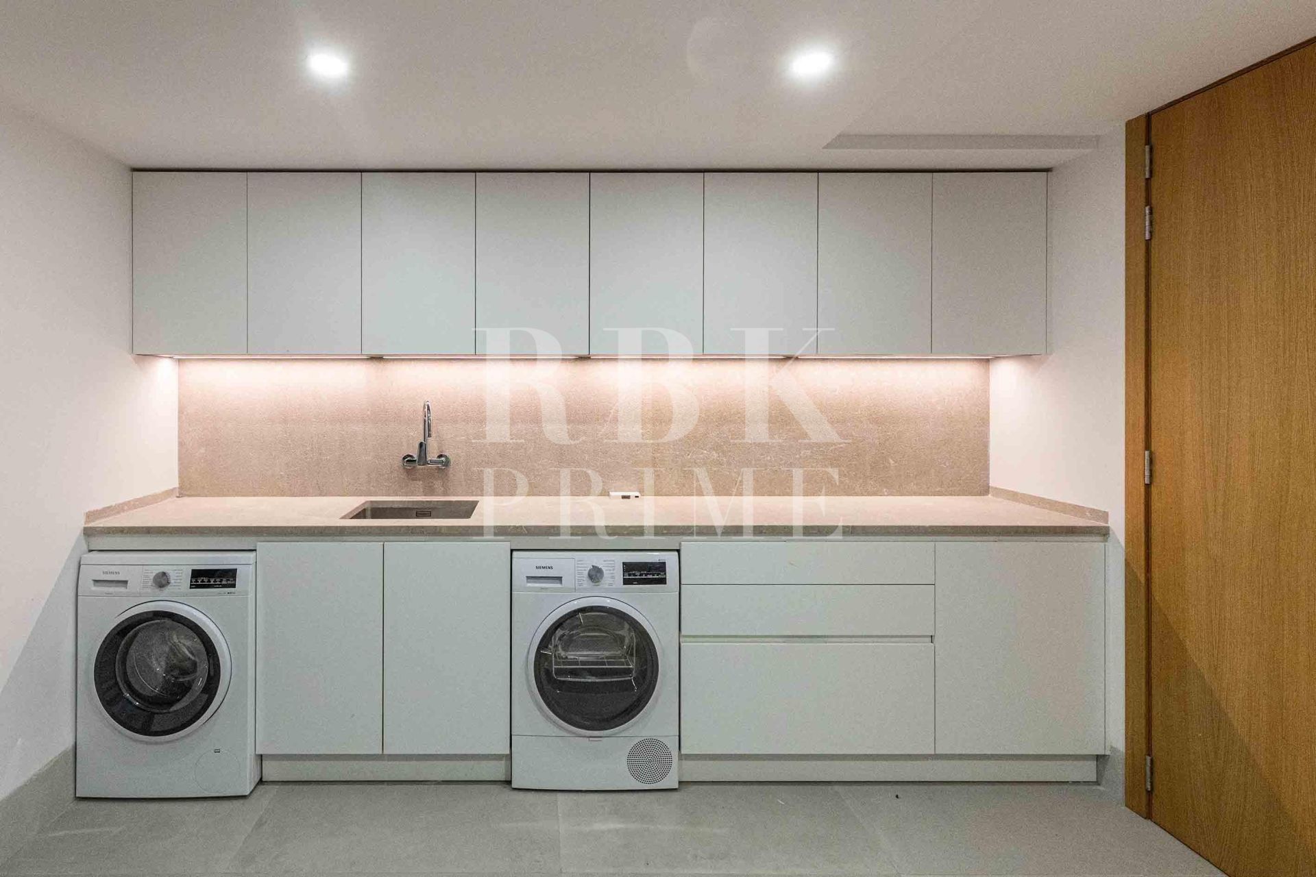Available - Villa - Calvià