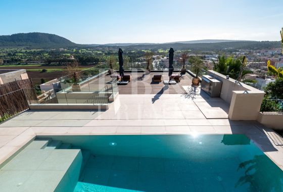 Villa · Available - Calvià