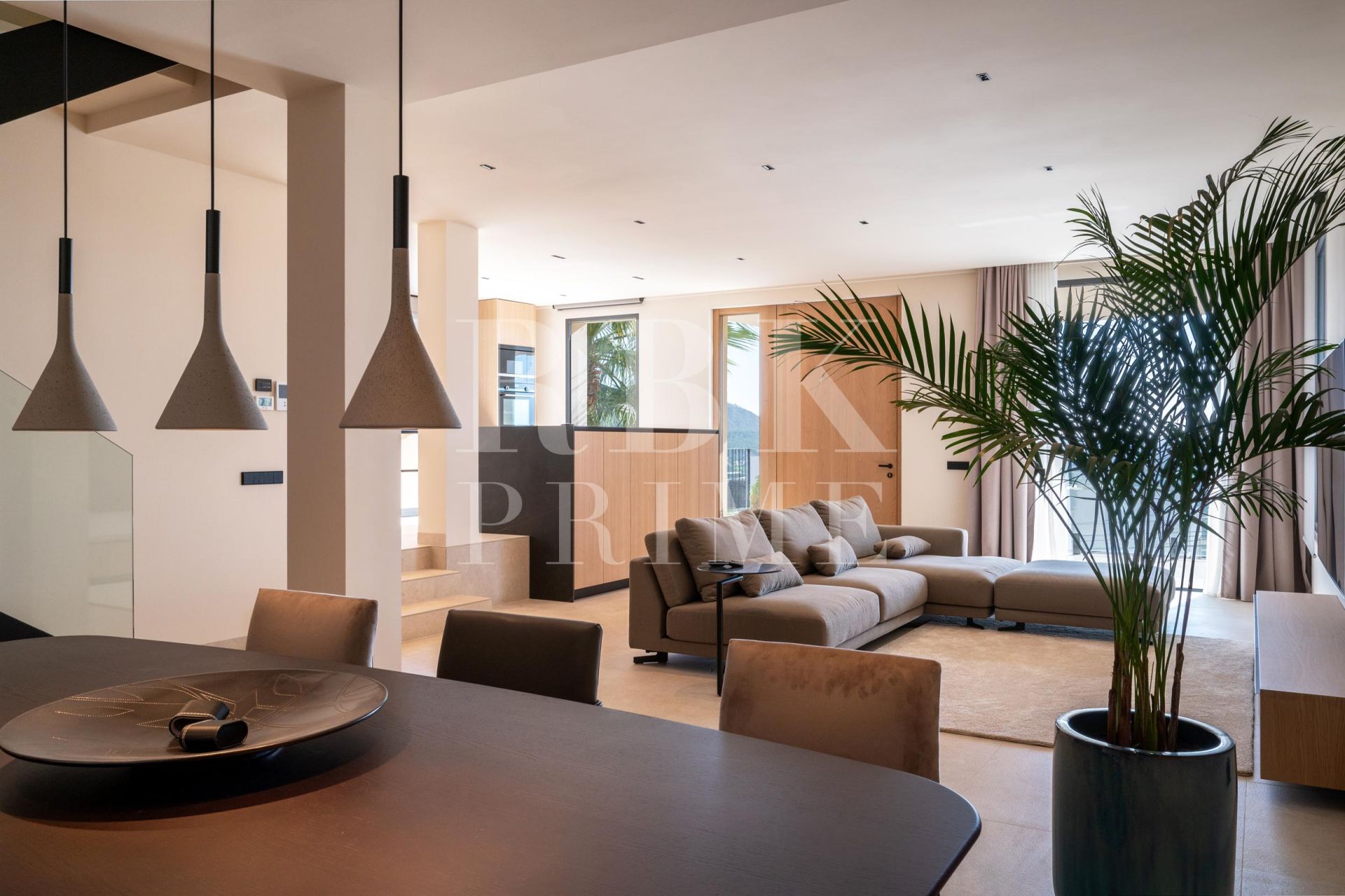 Available - Villa - Calvià
