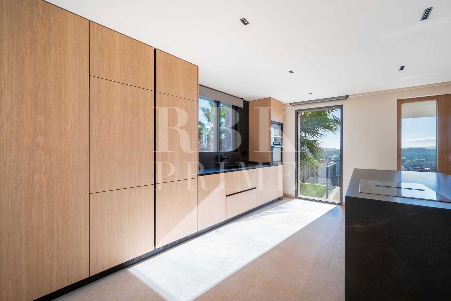Available - Villa - Calvià