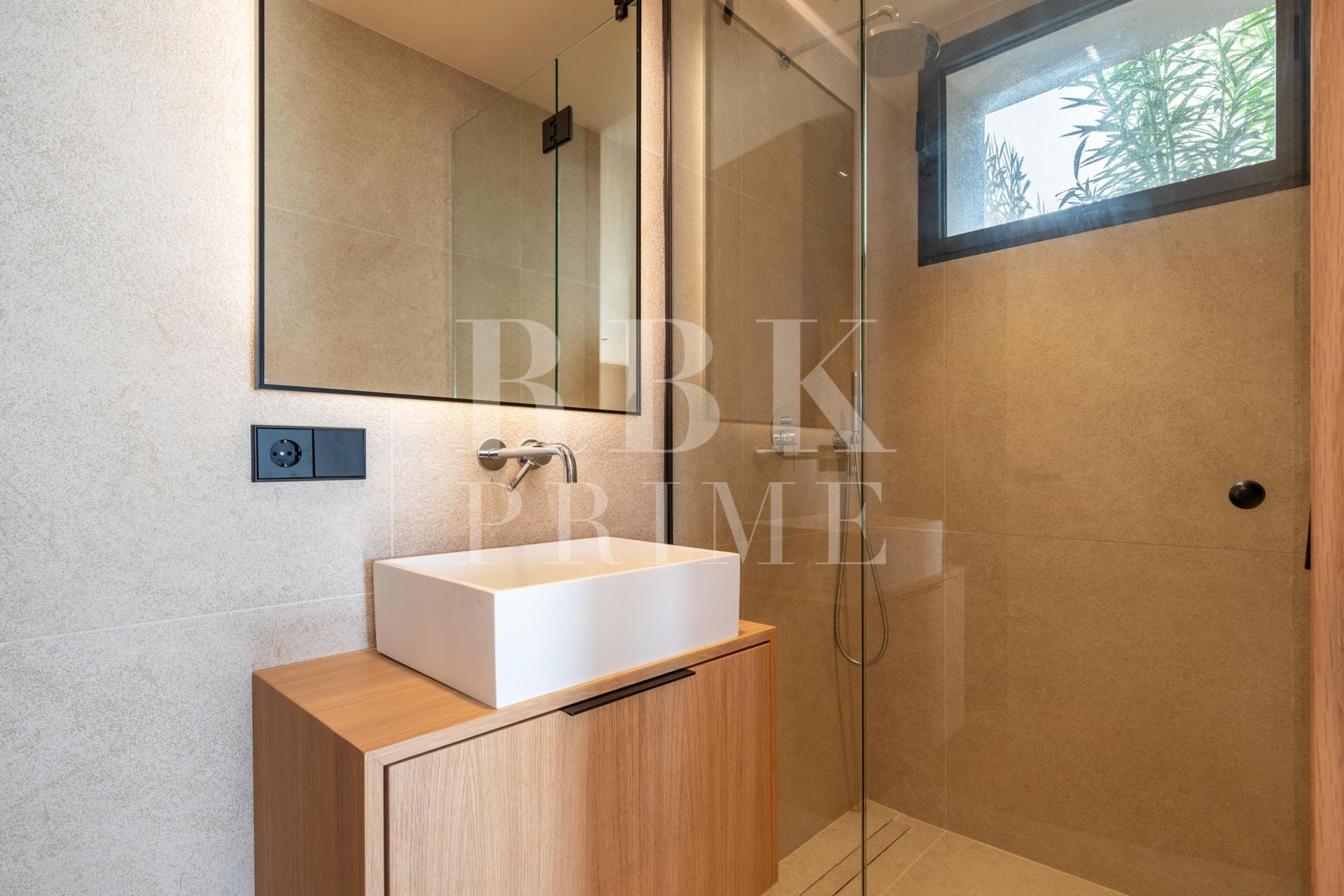 Available - Villa - Calvià