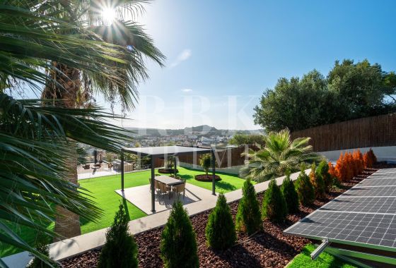 Villa · Available - Calvià