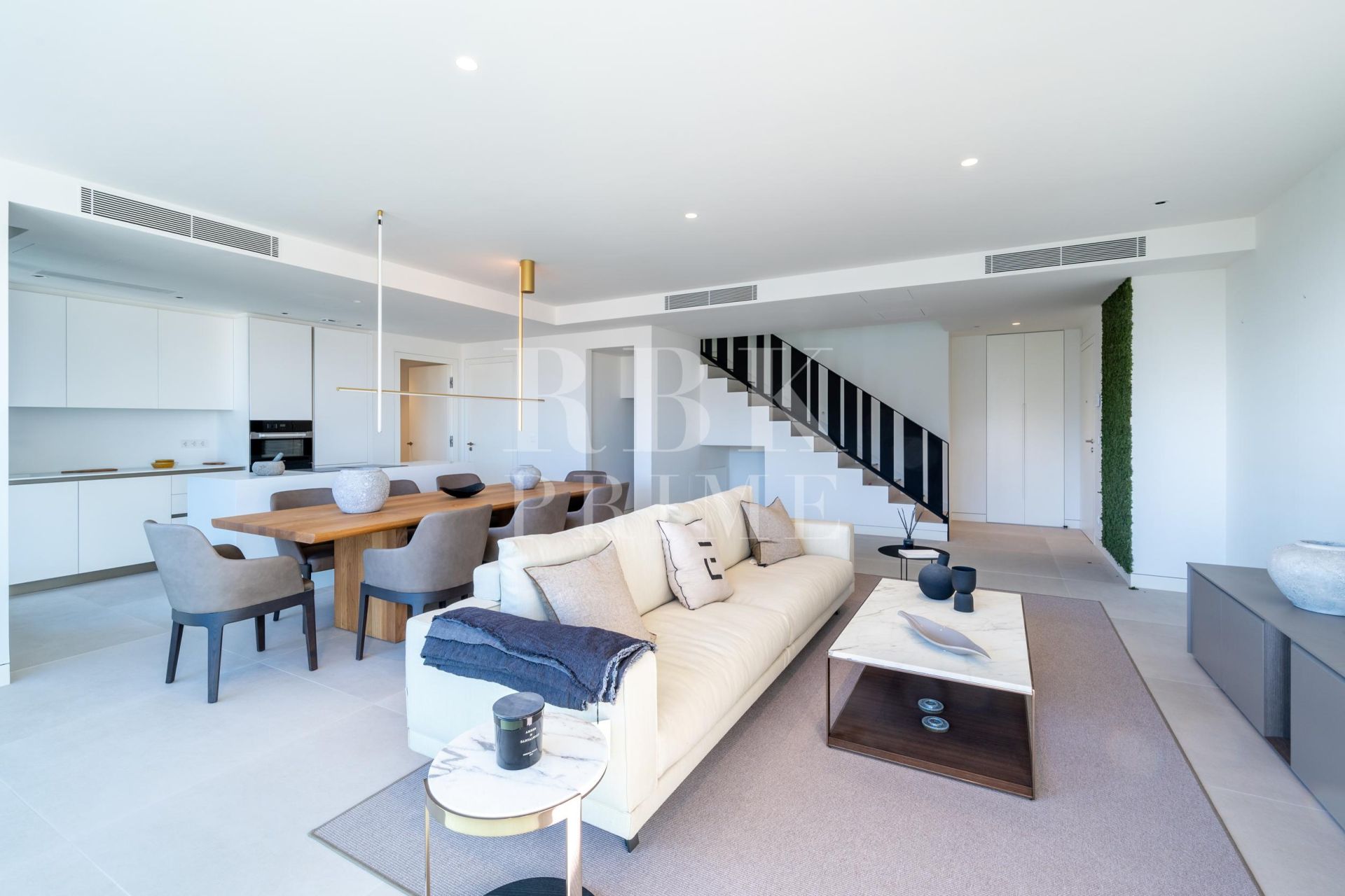 Available - Penthouse - Palma