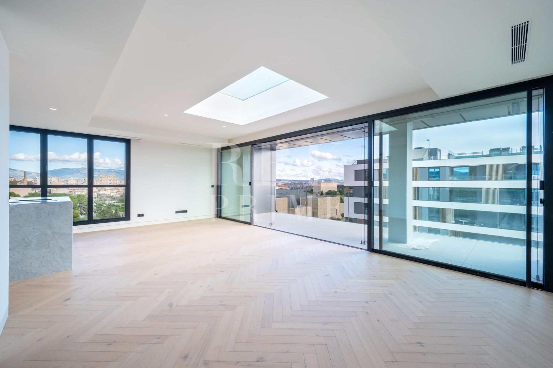 Available - Penthouse - Palma
