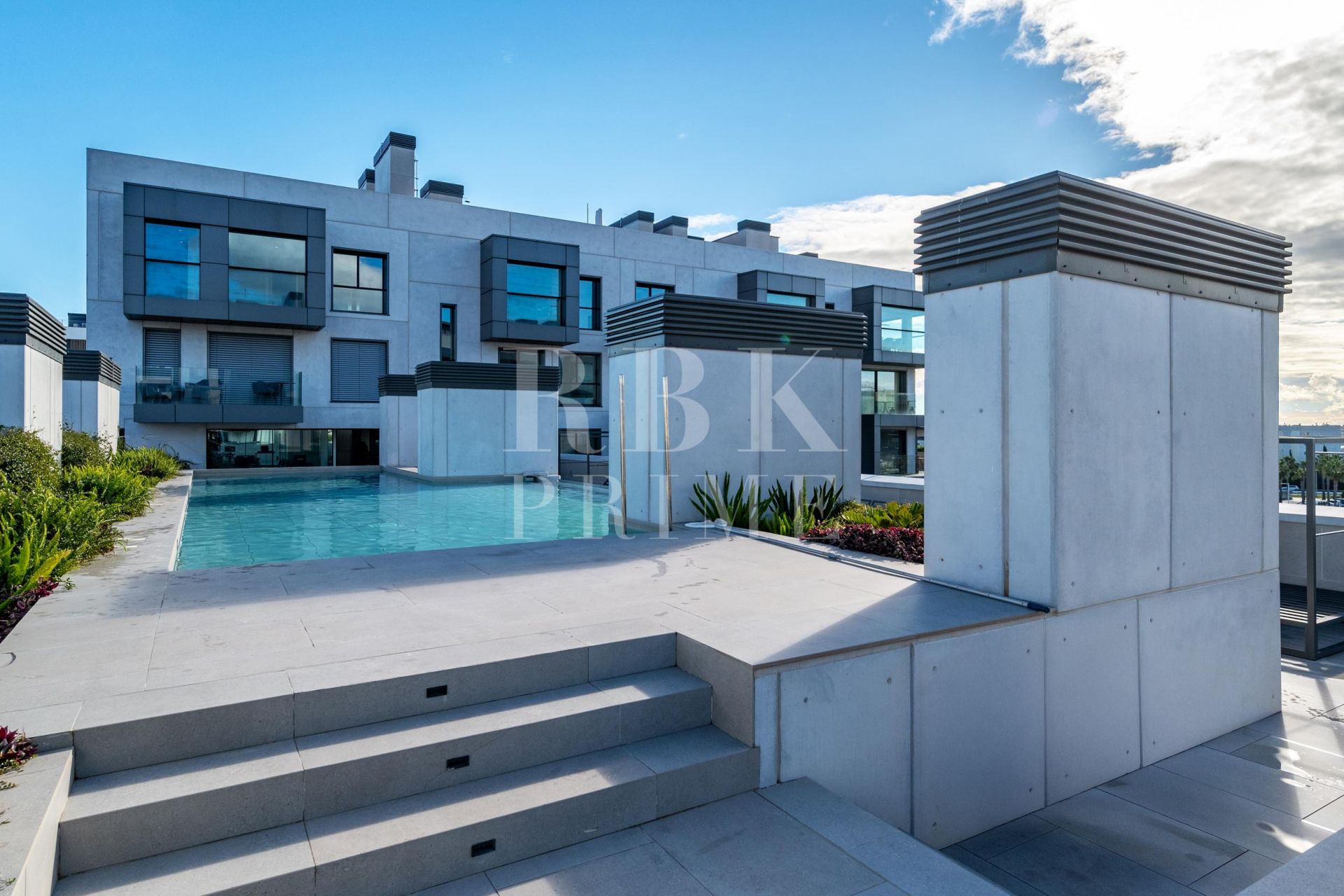 Available - Penthouse - Palma