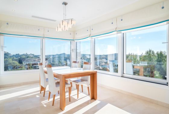 Villa · Available - Calvià
