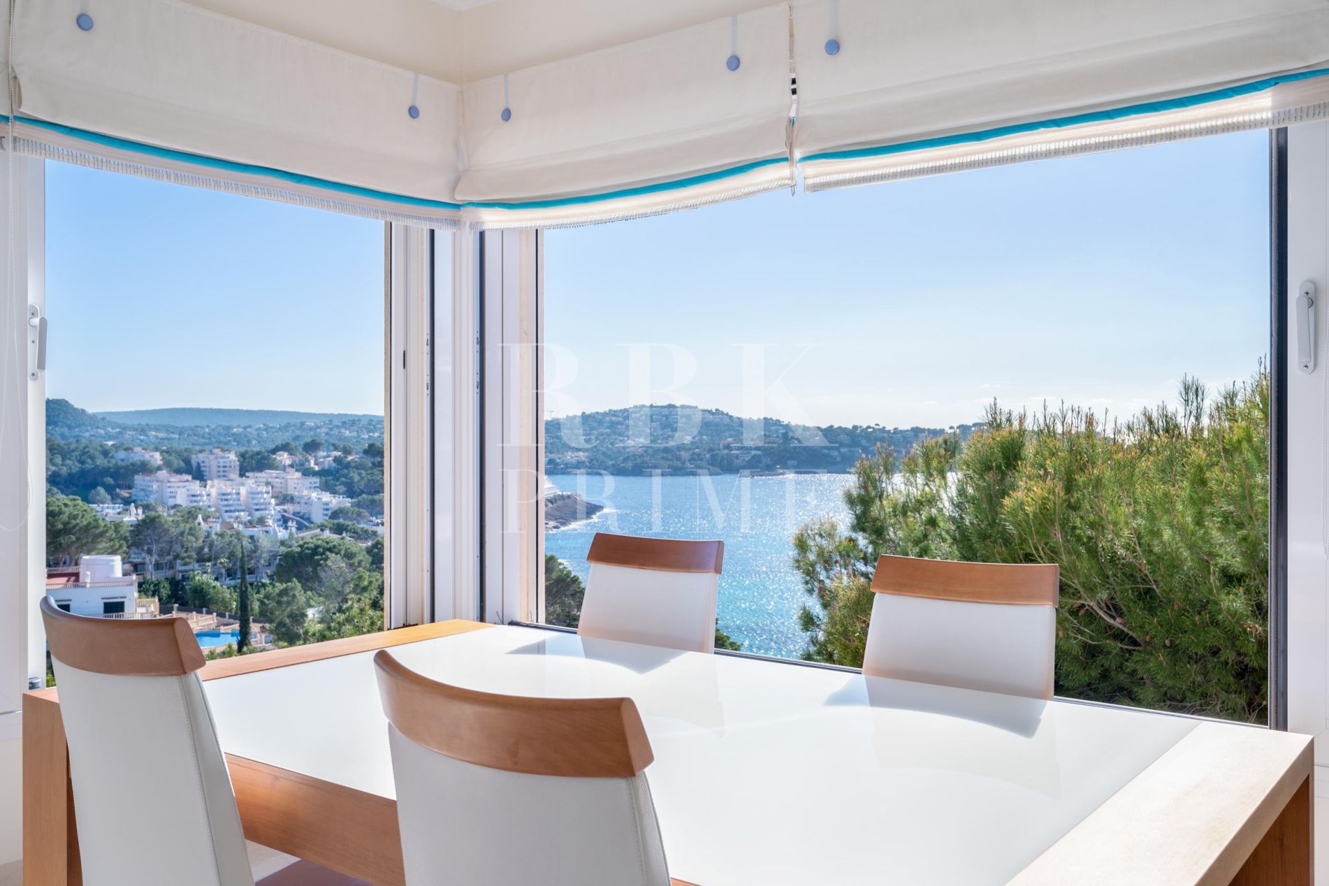Available - Villa - Calvià