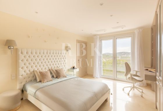 Villa · Available - Calvià