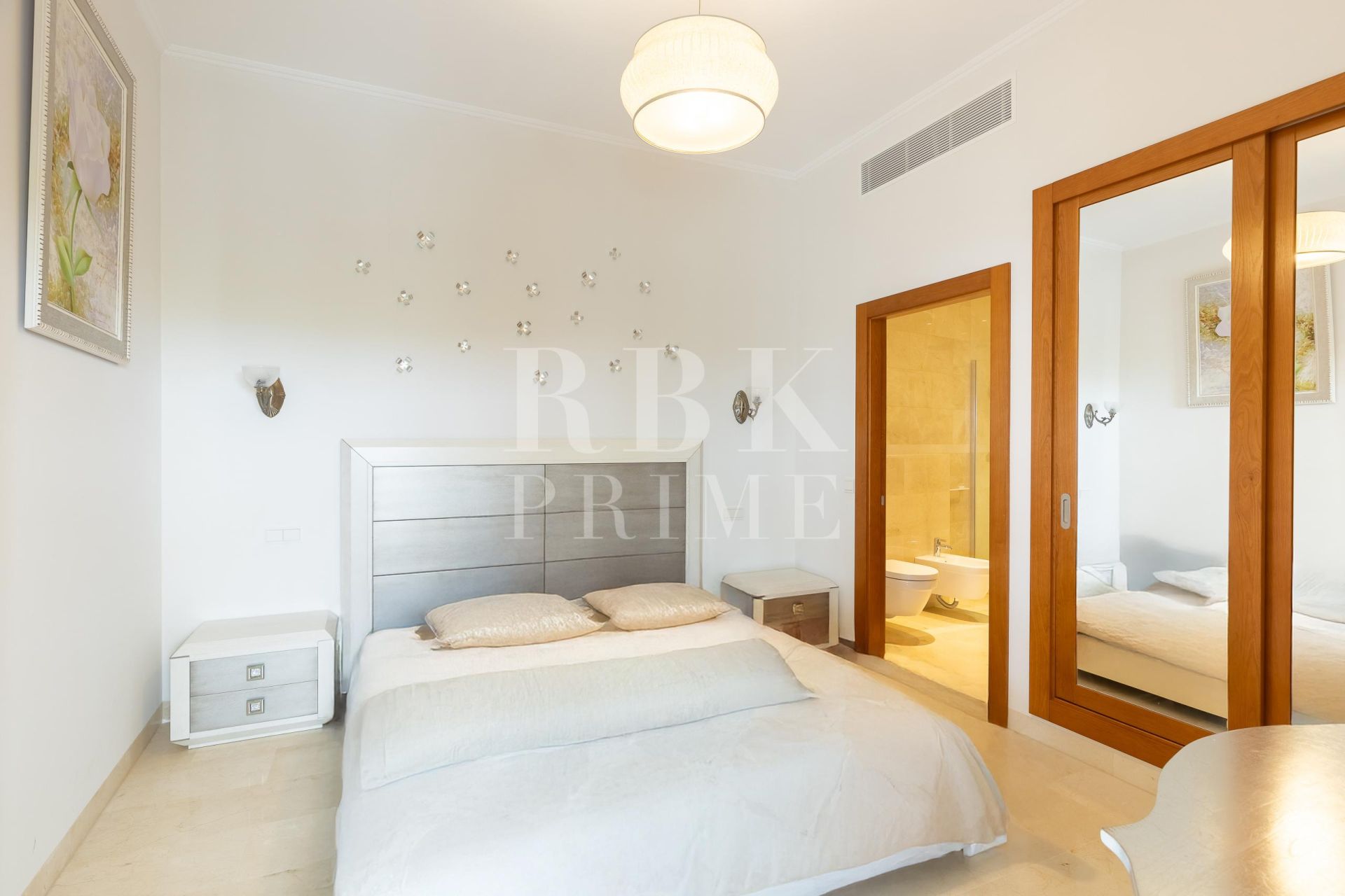 Available - Villa - Calvià