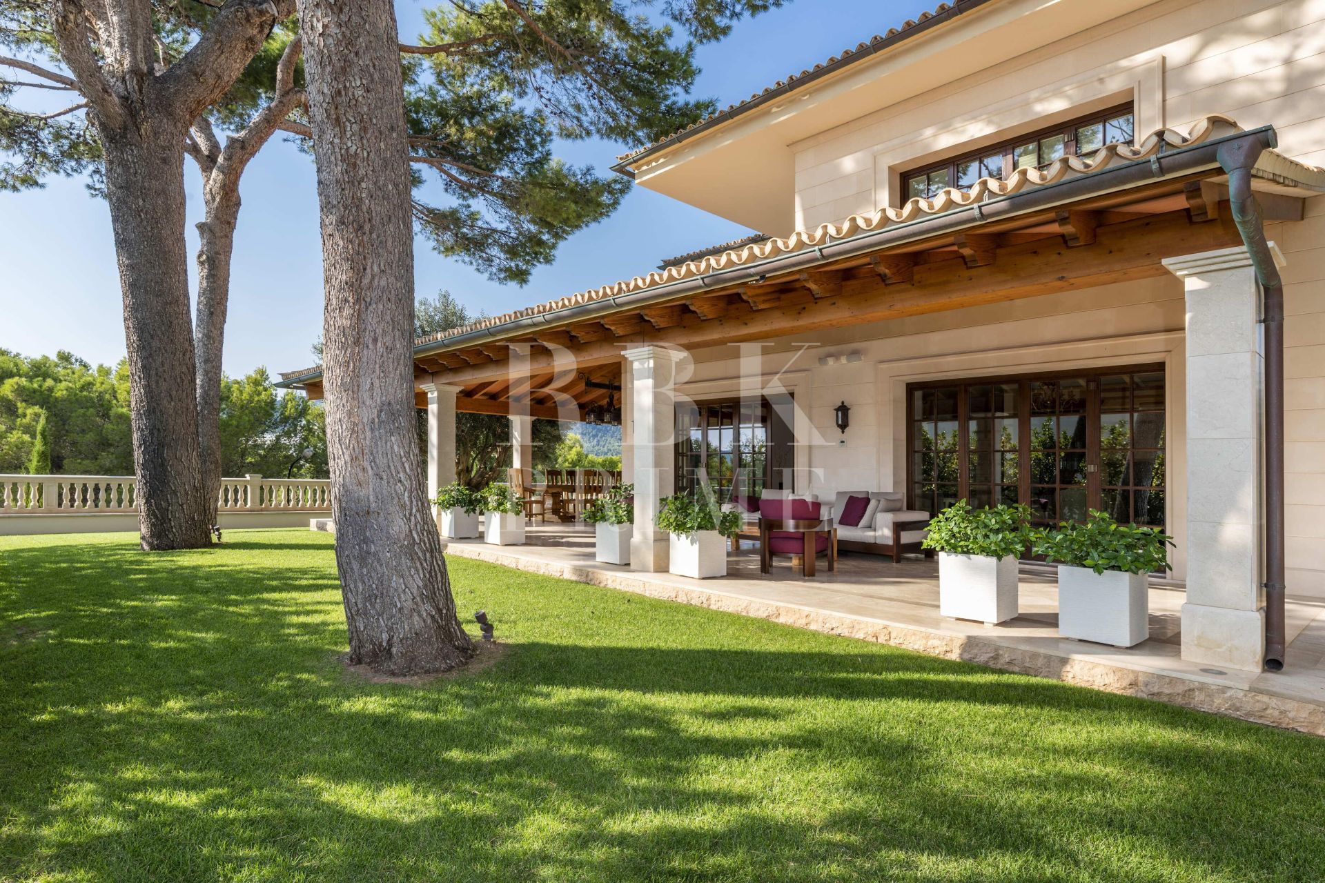 Available - Villa - Calvià