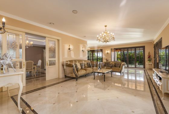 Villa · Available - Calvià