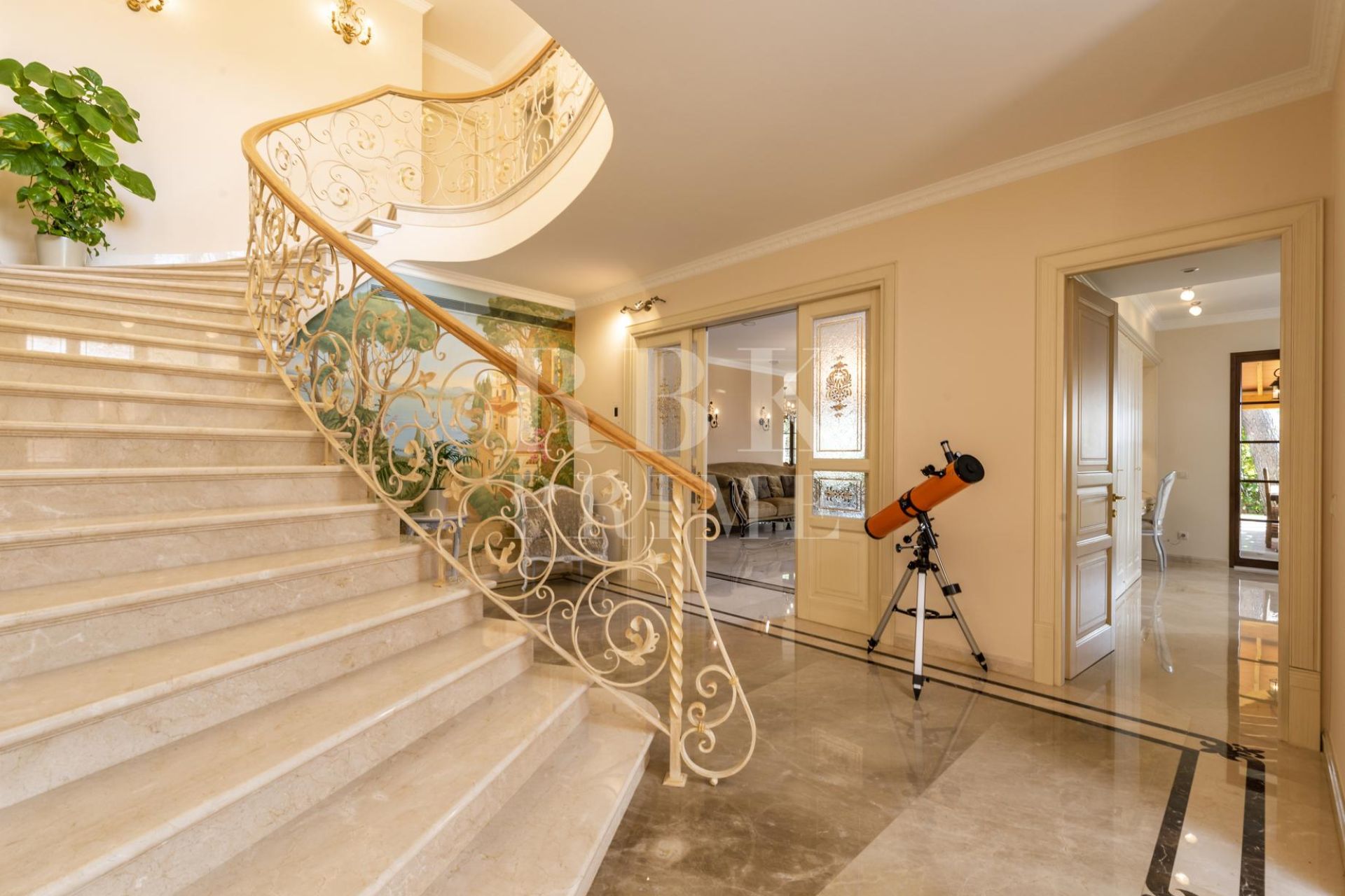 Available - Villa - Calvià