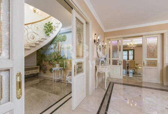 Villa · Available - Calvià