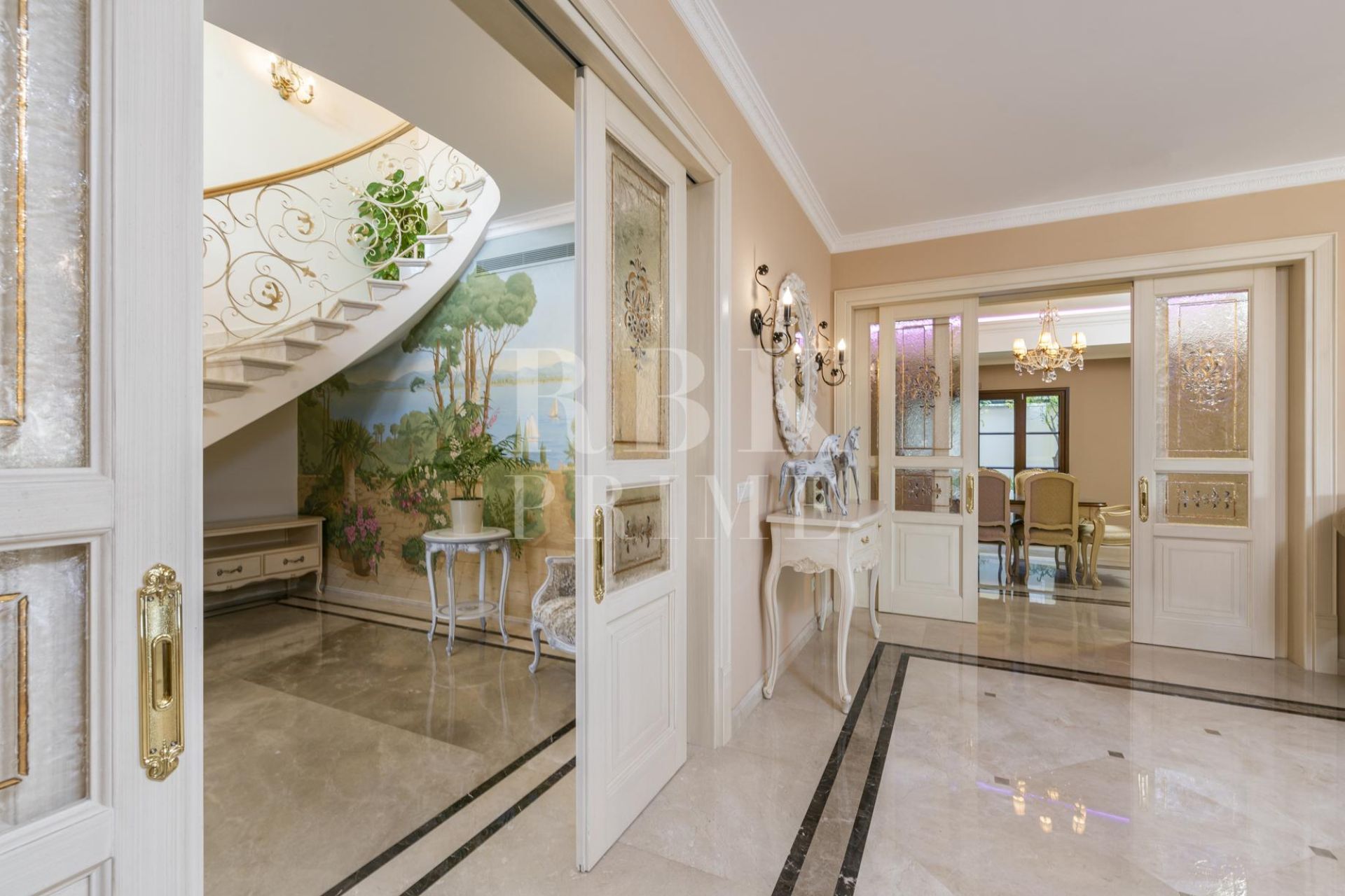 Available - Villa - Calvià