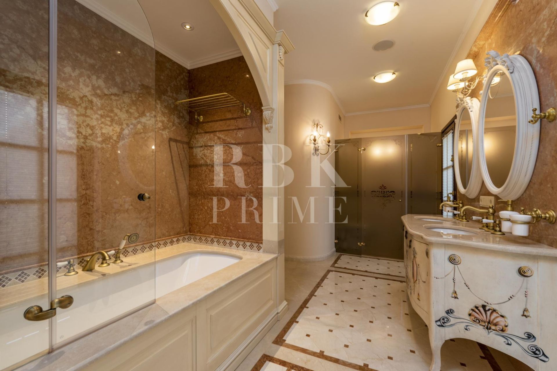 Available - Villa - Calvià