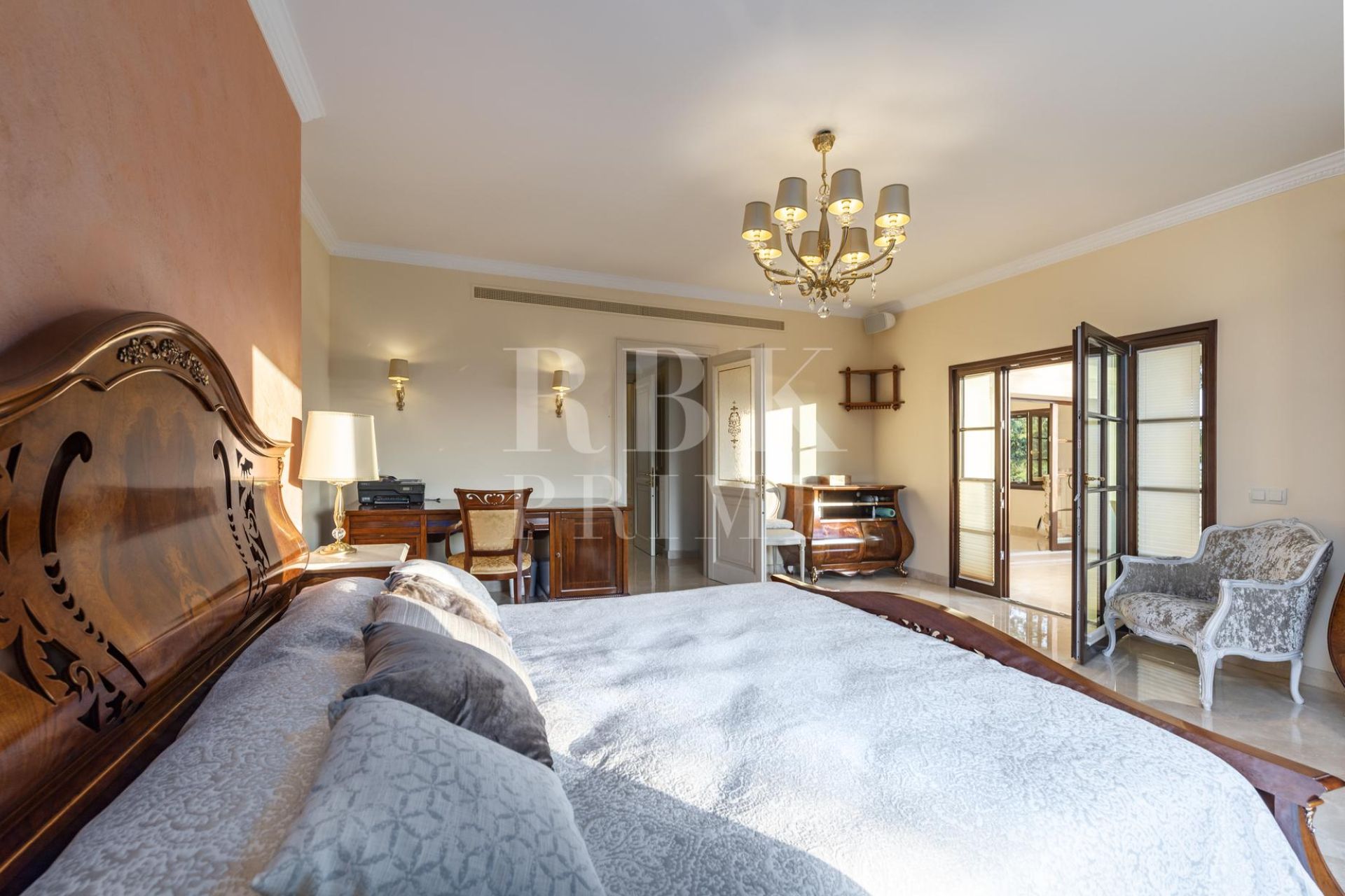 Available - Villa - Calvià