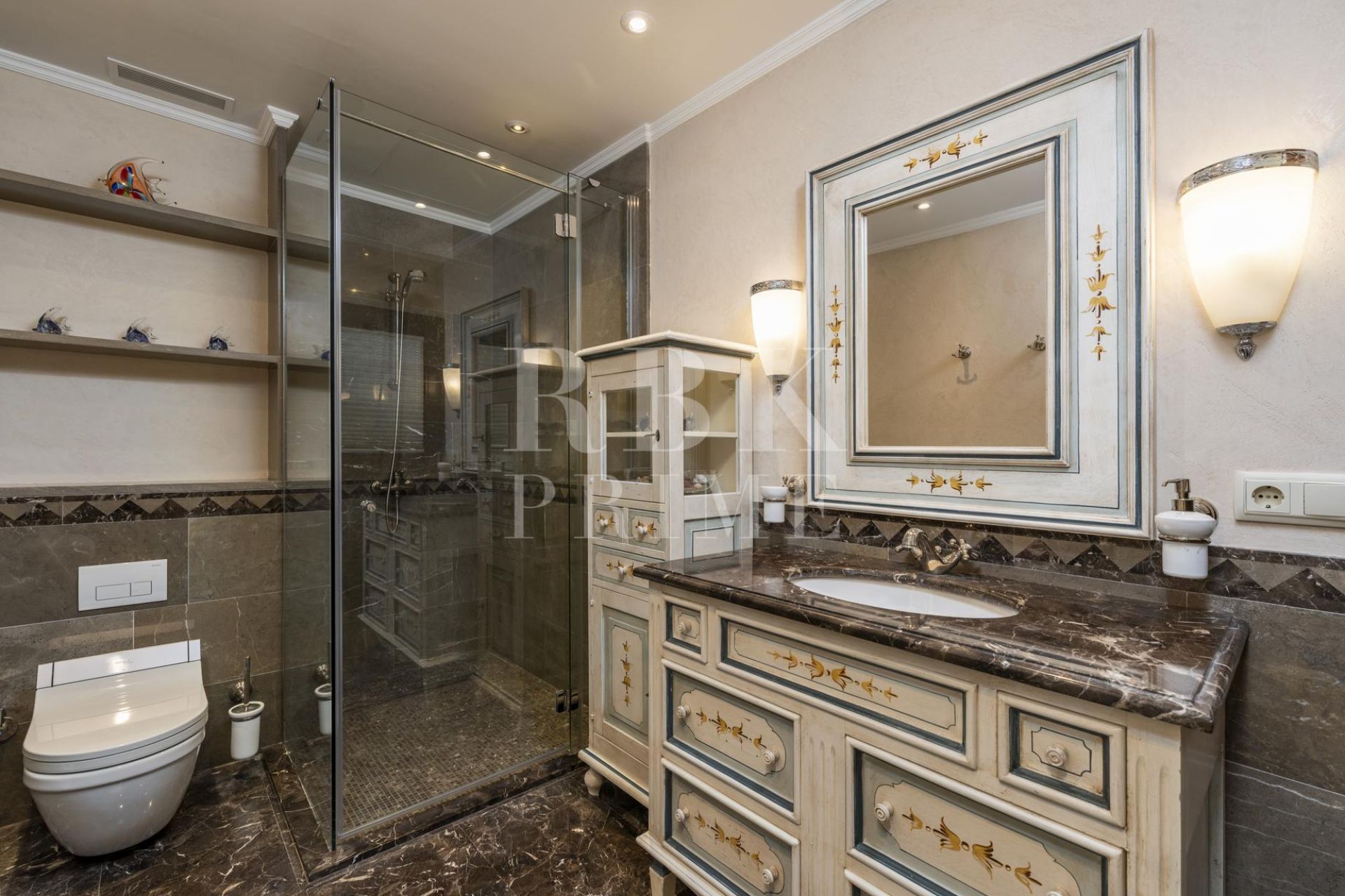Available - Villa - Calvià