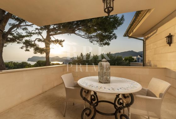Villa · Available - Calvià