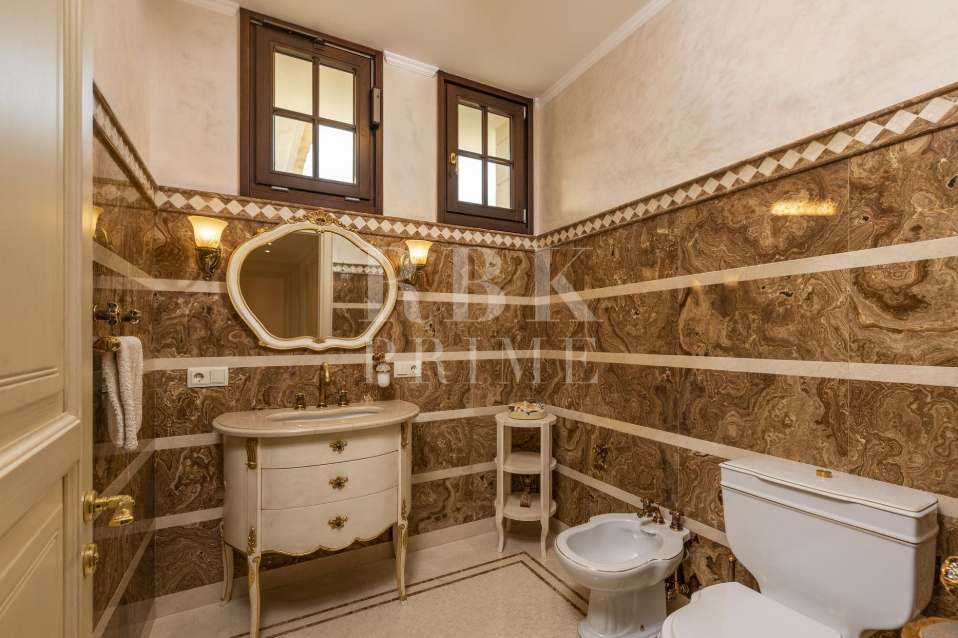 Available - Villa - Calvià