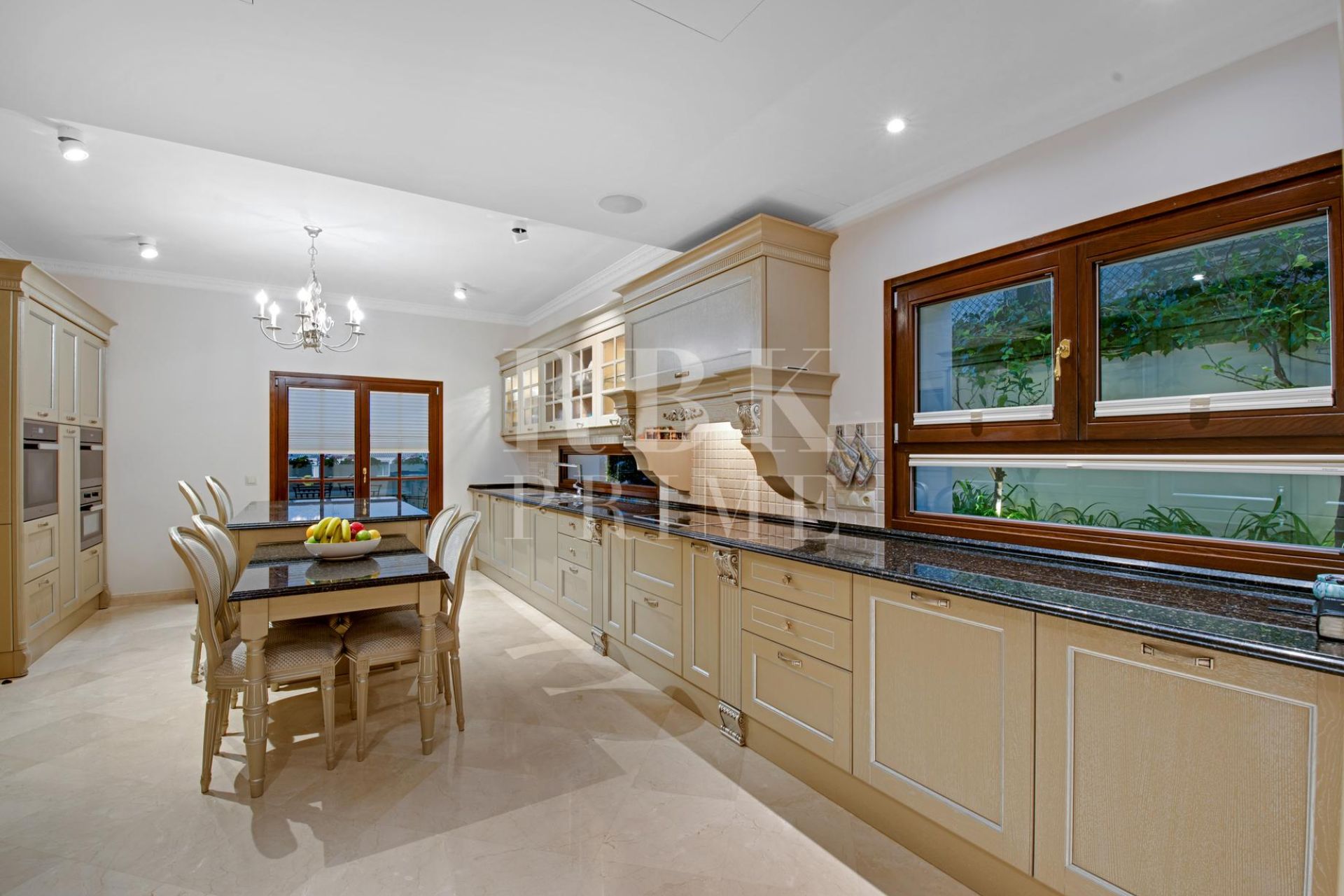 Available - Villa - Calvià