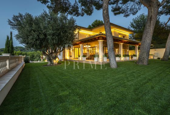 Villa · Available - Calvià