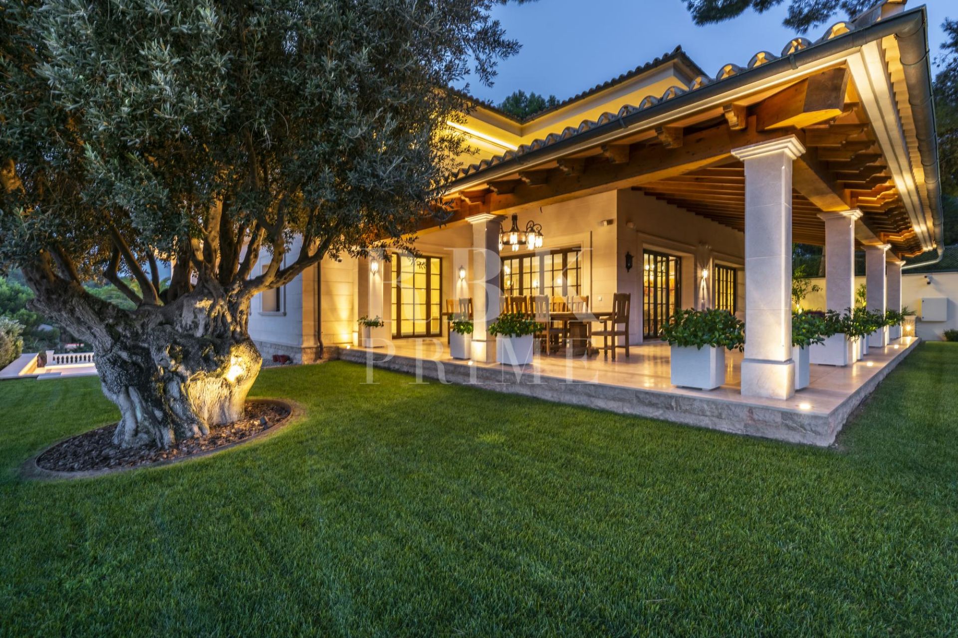 Available - Villa - Calvià