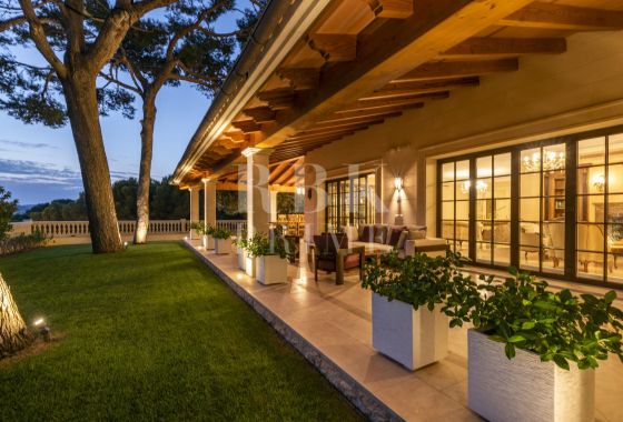 Villa · Available - Calvià