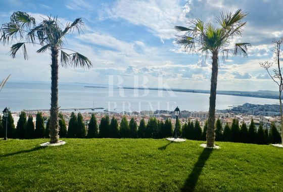 Villa · Available - Bulgaria
