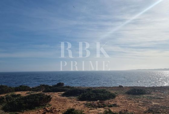 Available - Urban plot - Llucmajor