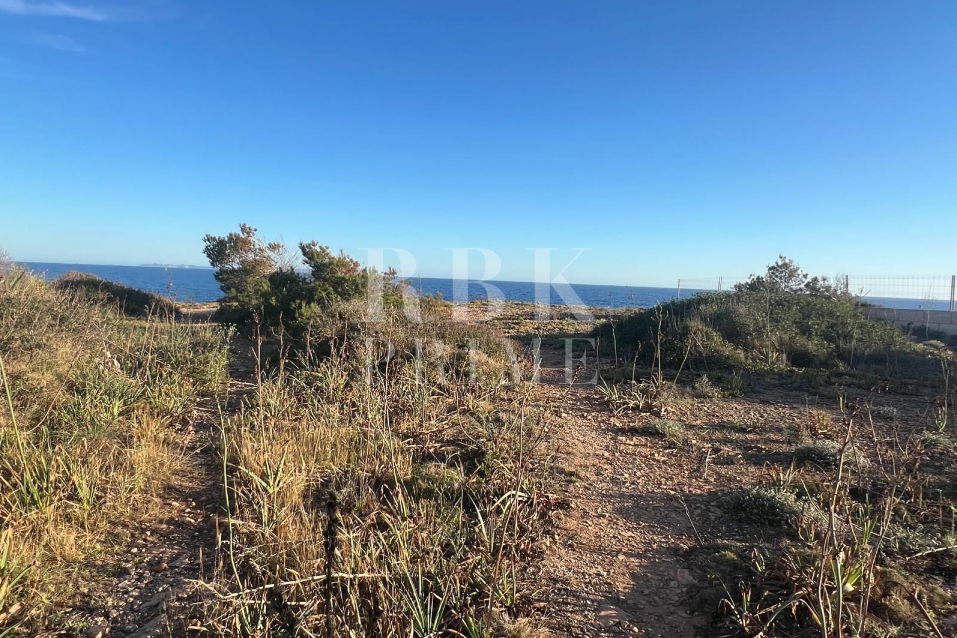 Available - Urban plot - Llucmajor
