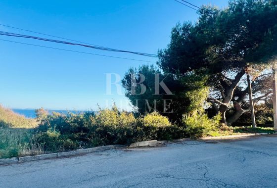 Available - Urban plot - Llucmajor