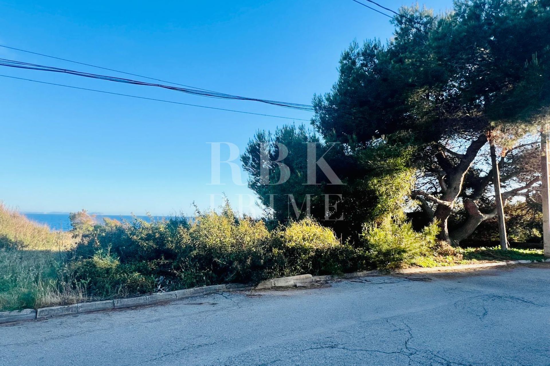 Available - Urban plot - Llucmajor