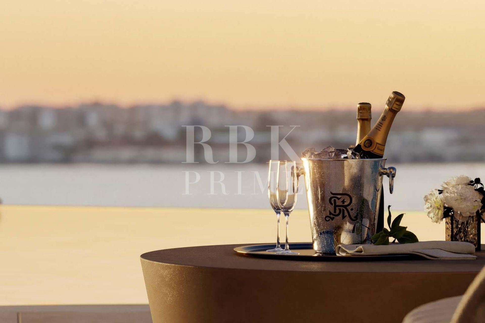 Available - Apartment - Miami-Dade