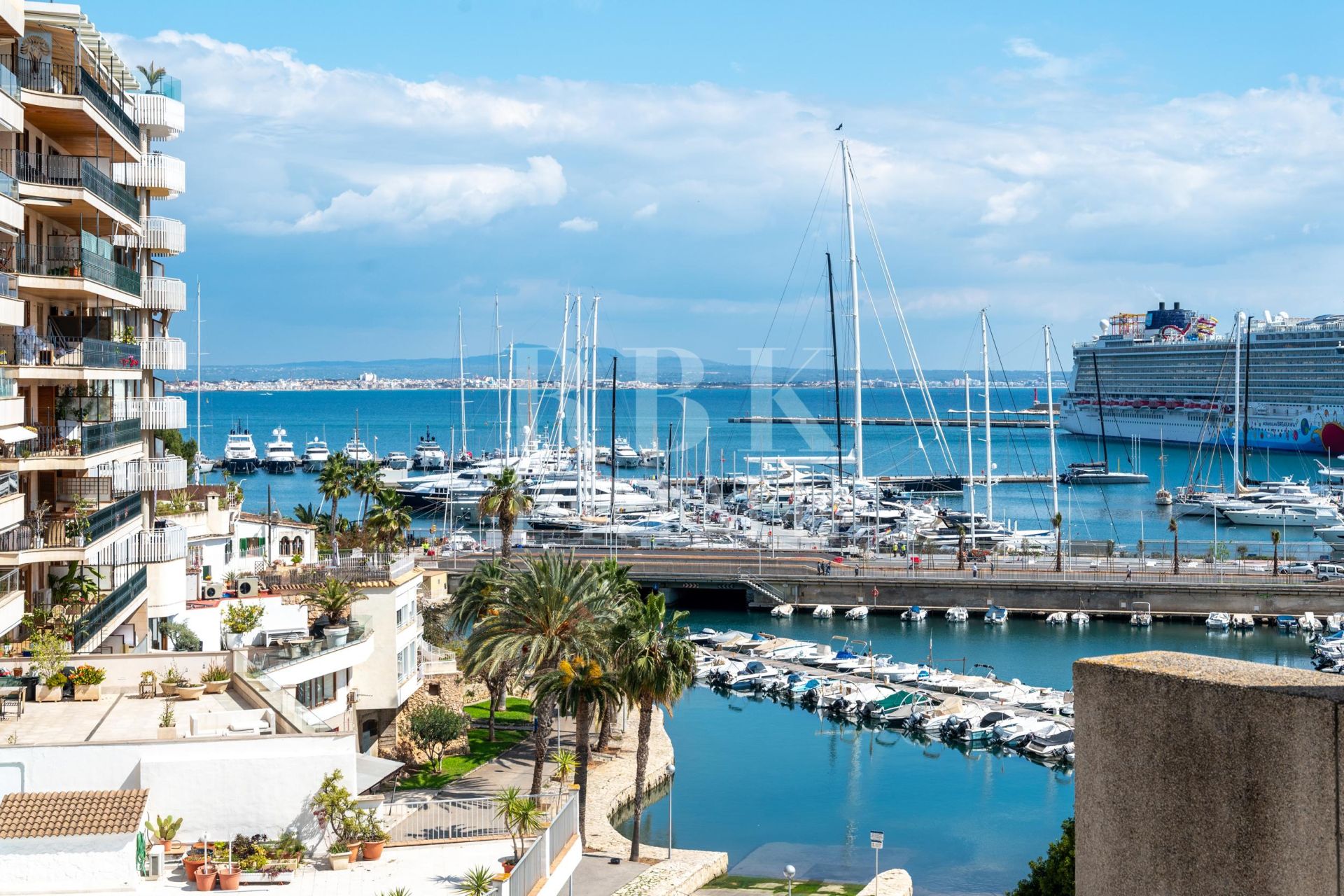 Available - Penthouse - Palma