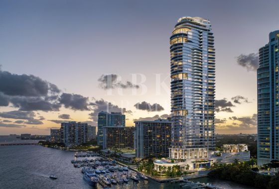 Detached house · Available - Miami-Dade