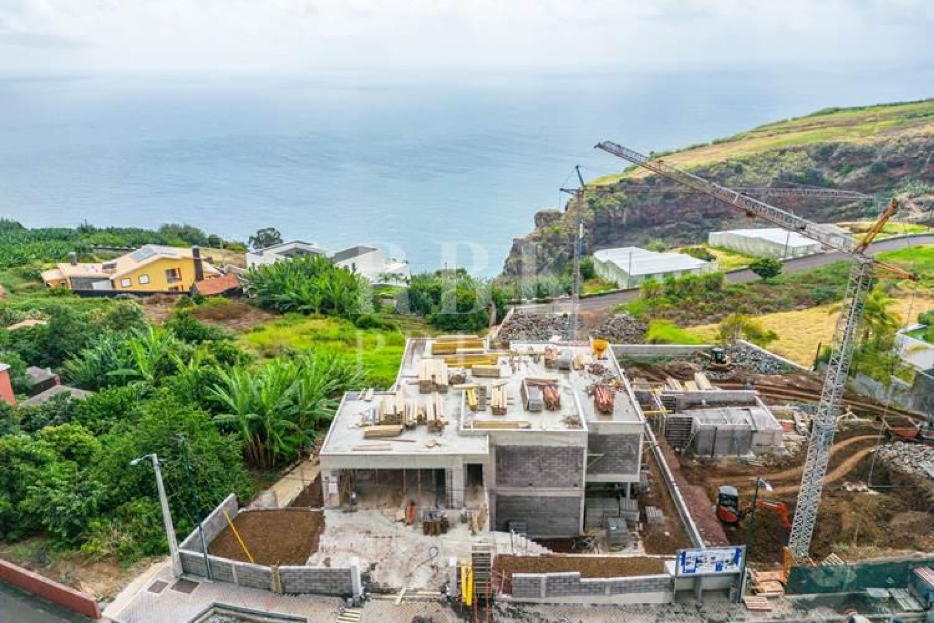 Available - Villa - Madeira