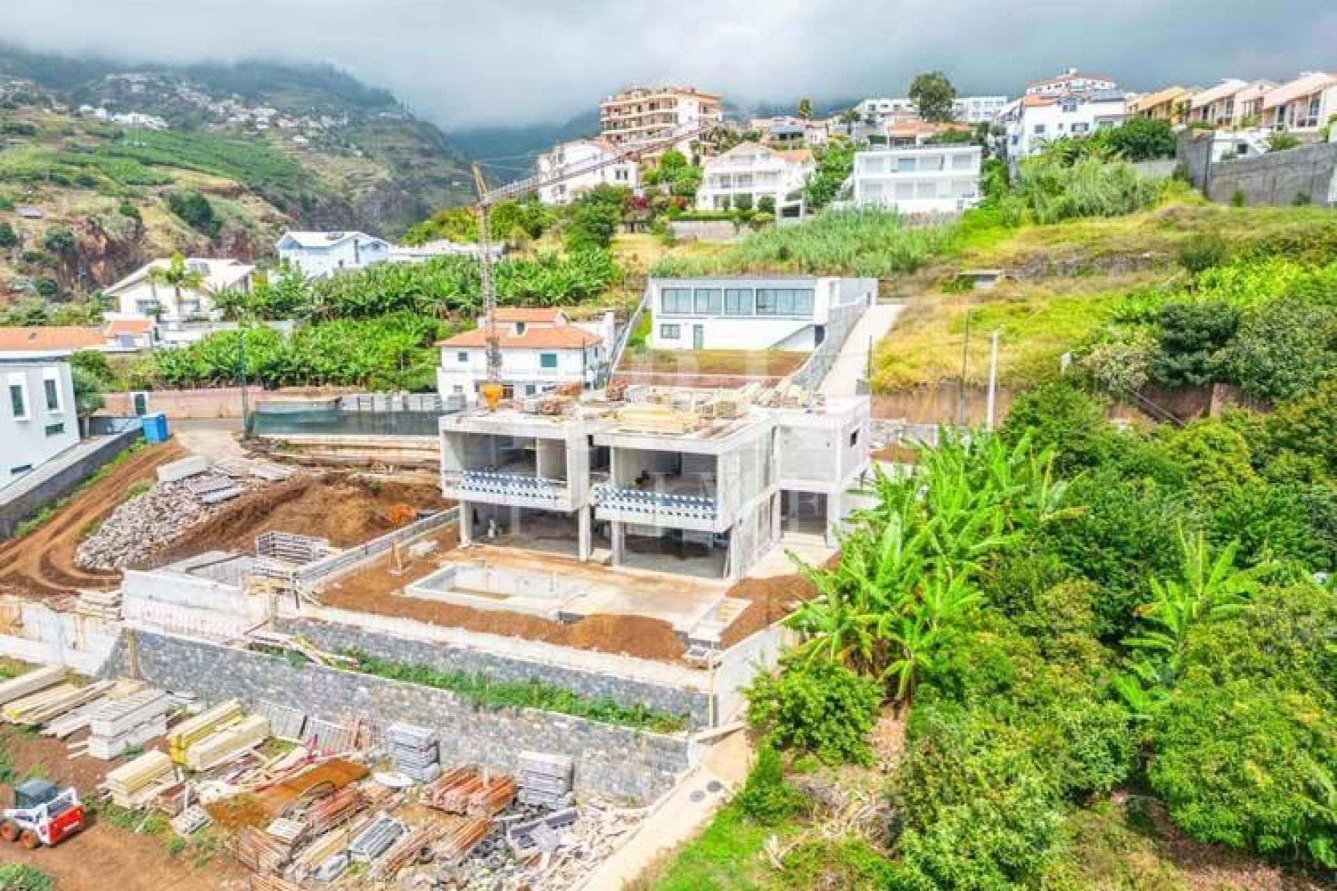 Available - Villa - Madeira