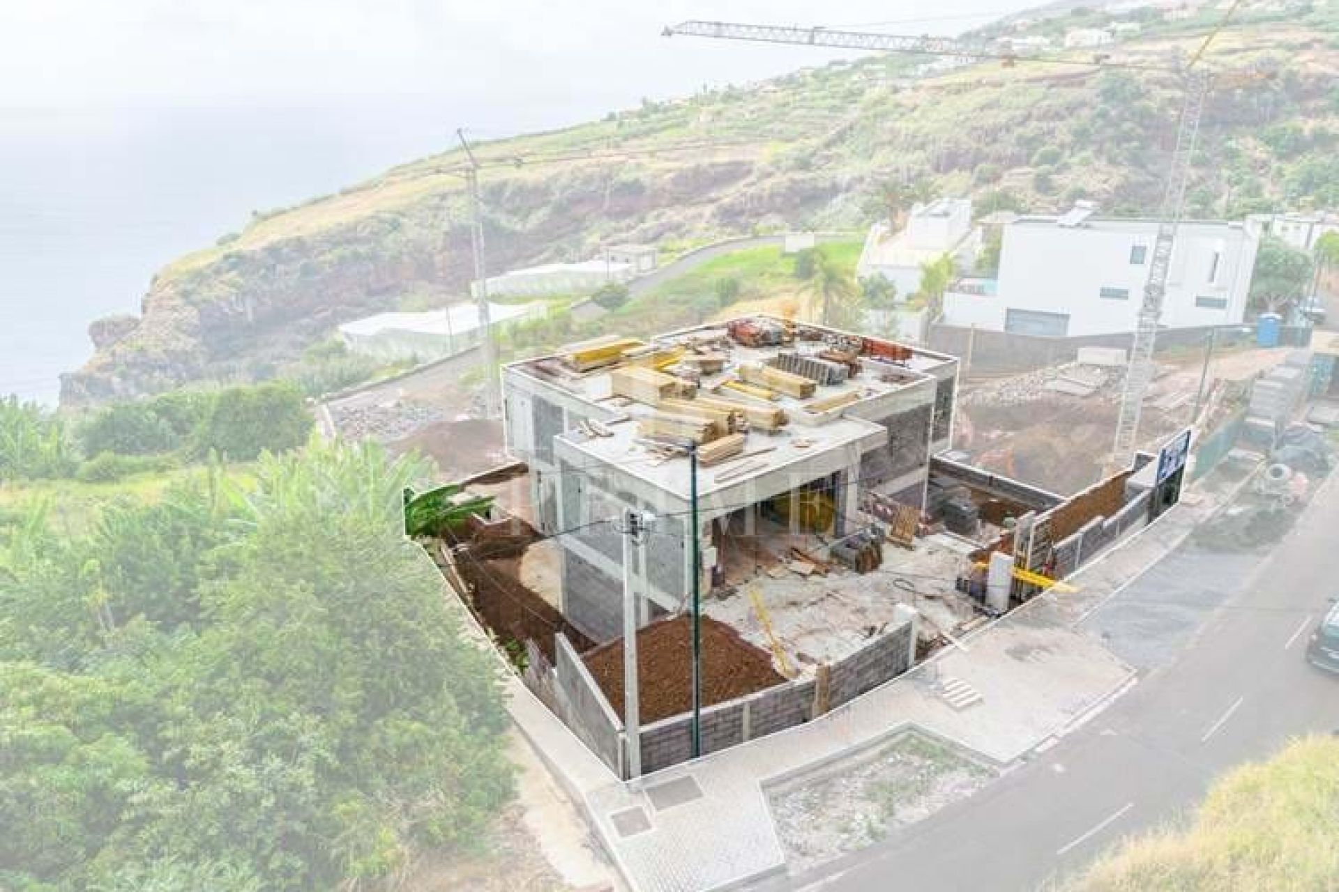 Available - Villa - Madeira