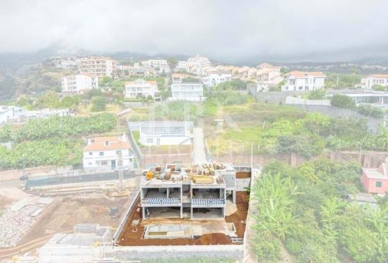 Available - Villa - Madeira