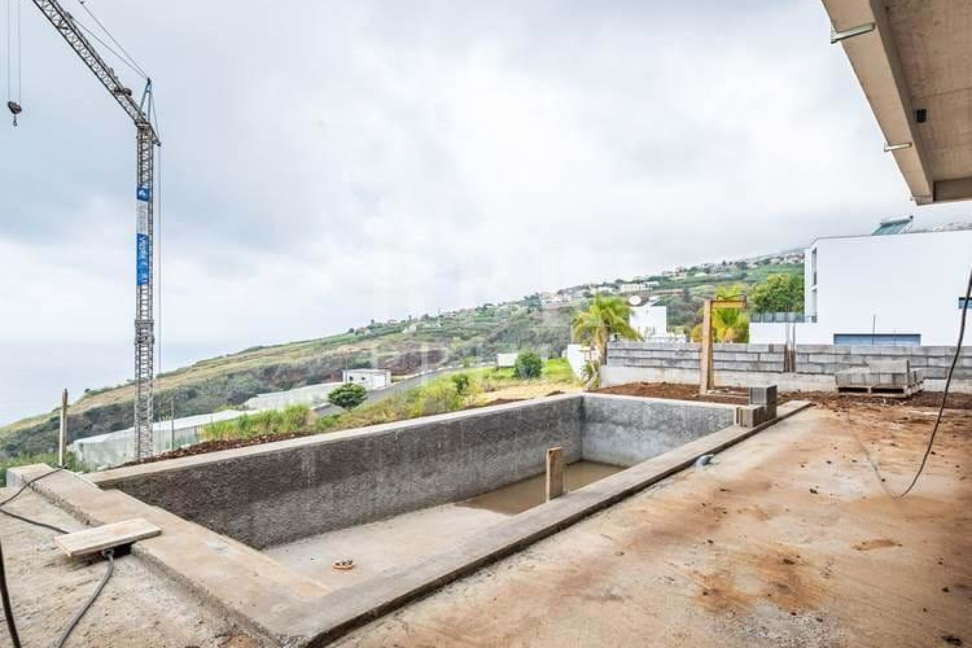 Available - Villa - Madeira