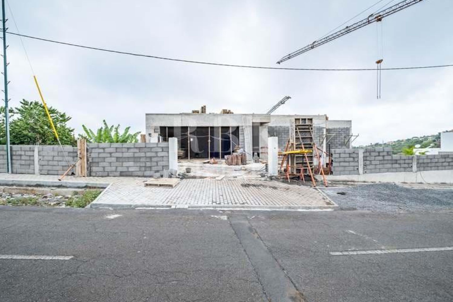 Available - Villa - Madeira
