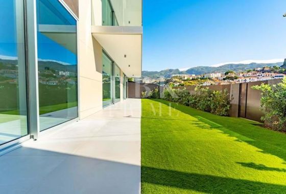 Apartment · Available - Madeira