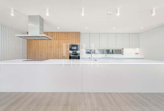 Apartment · Available - Madeira